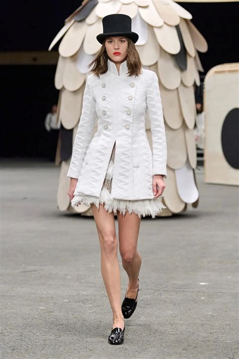 chanel haute couture spring show|Chanel spring 2023 fashion.